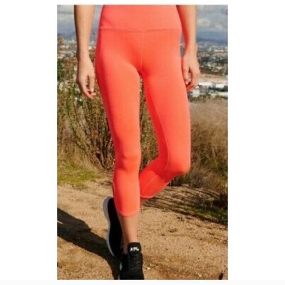 NWT FREE PEOPLE Infinity 3/4 High Rise Legging - Picture 4 of 16